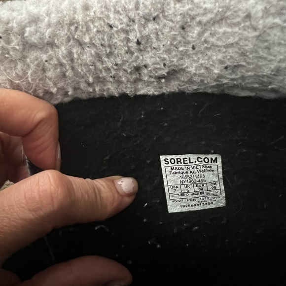 Sorell women boots in good used condition women size7 - Picture 12 of 12